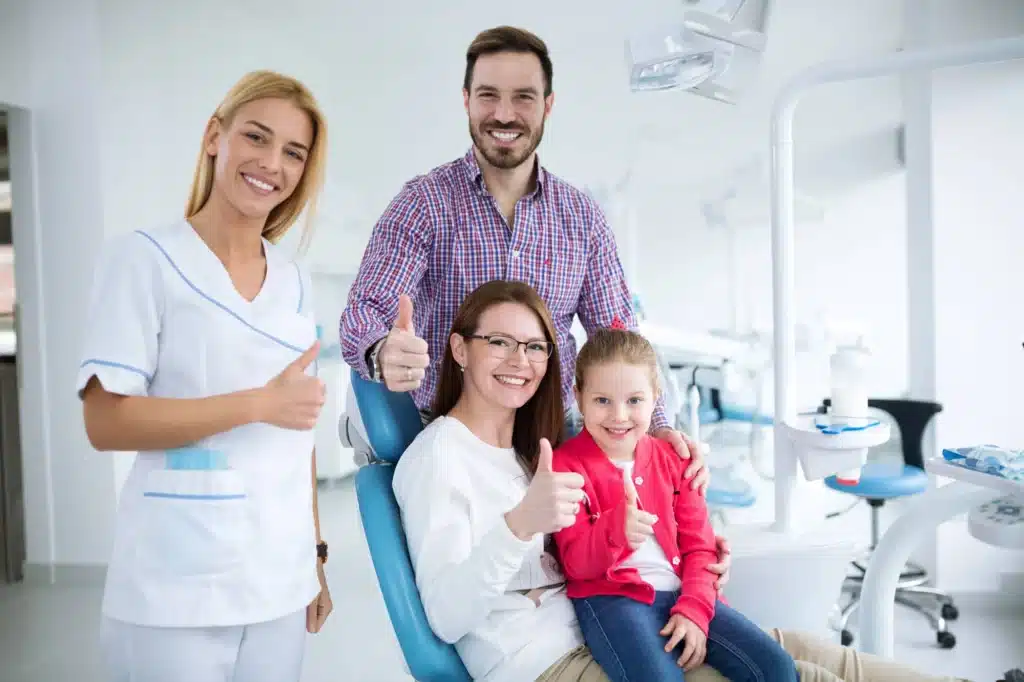 Family visiting for dental exams near brownstown